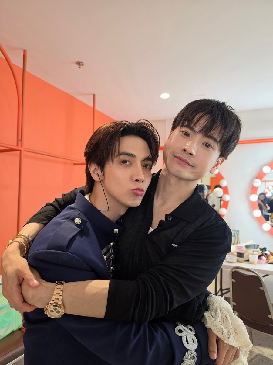 Gonghive24's tweet photo. เก่งมั่ก ๆ next station is #BeMyplayerTwo letsssssss go 
@maxky_rp @basjtr https://t.co/Bcc2LEyukA