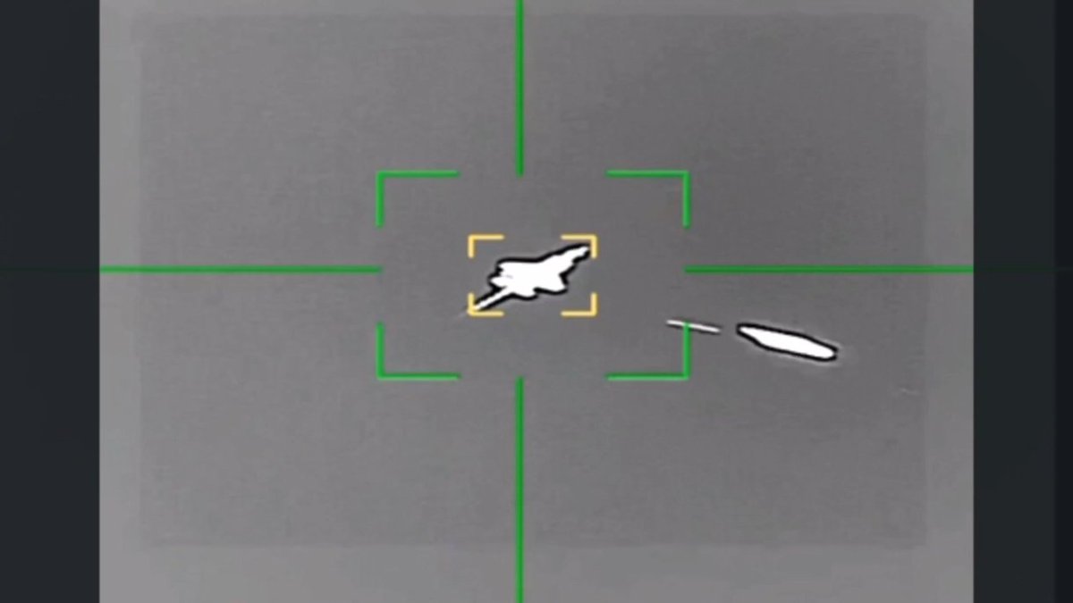 AatishKapoort's tweet photo. @alpha_defense It is russian so it's a tradeoff, if it was in f35, it would have been a tech marvel.
Stealth fighter have danger from IR missiles, they may get too much close to enemy jet. MICA-IR like missile is dangerous.

Not to mention what happened to f35 against same IR guided missile https://t.co/mebMgdzqIc