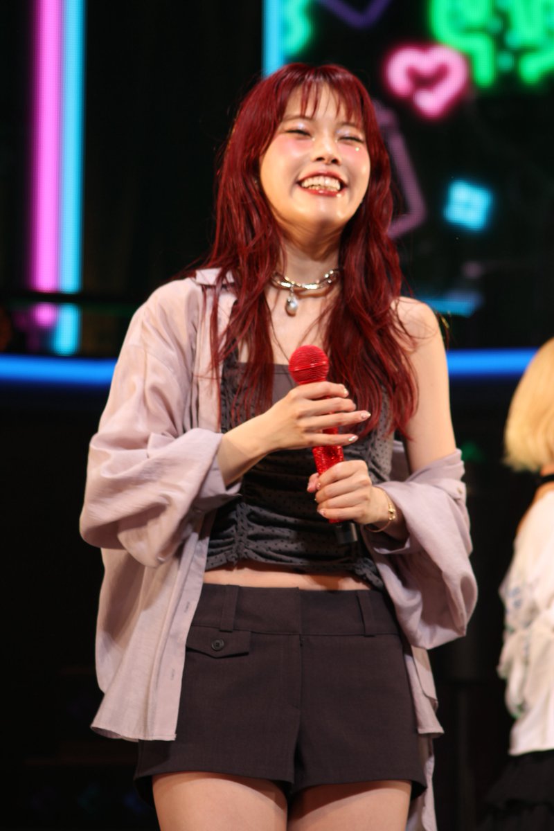 m_p1co's tweet photo. ライブはアイナちゃんにとってどんなあたなでも好き､が溢れてる場所と知れて嬉しかった
アイナちゃんのこと全部まるごと大好きだよ
これからもずっとライブがそういう場所であってほしいな
#アイナジエンド
#PICNIC
#アイナ渋谷 https://t.co/s8zNhQZC3g