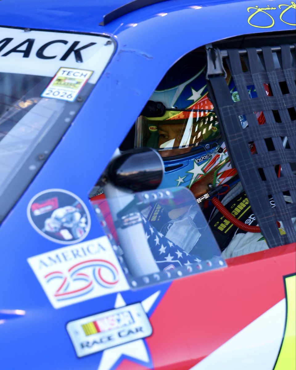 M_Budziak's tweet photo. NASCAR w Le Mans to być może jedyna taka okazja w życiu. Trzeba było ją wykorzystać. Fantastyczne doświadczenie. #NASCARwizja https://t.co/nRjtzMlNzj