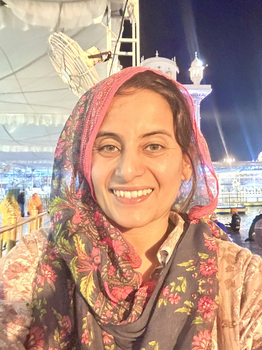RupiSra's tweet photo. ਵਡਾ ਤੇਰਾ ਦਰਬਾਰੁ ਸਚਾ ਤੁਧੁ ਤਖਤੁ ॥

ਸਿੱਖ ਕੌਮ ਦੀ ਸਰਵਉੱਚ ਸੰਸਥਾ ਅਤੇ ਮੀਰੀ-ਪੀਰੀ ਦੇ ਪ੍ਰਤੀਕ, ਸ੍ਰੀ ਅਕਾਲ ਤਖ਼ਤ ਸਾਹਿਬ ਦੇ ਸਾਜਨਾ ਦਿਵਸ ਦੀ ਸਮੂਹ ਸੰਗਤਾਂ ਨੂੰ ਲੱਖ-ਲੱਖ ਵਧਾਈ। 

ਅਕਾਲ ਪੁਰਖ ਸਾਨੂੰ ਗੁਰੂ ਸਾਹਿਬਾਨ ਦੇ ਦਰਸਾਏ ਮਾਰਗ 'ਤੇ ਚੱਲਣ ਦਾ ਬਲ ਬਖਸ਼ਿਸ਼ ਕਰਨ।

#AkalTakhtSahib
#SirjanaDiwas
#Punjab https://t.co/OR6beTJuyT