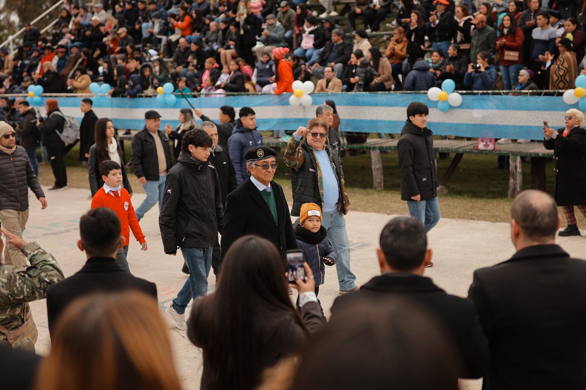 JPValdesok's tweet photo. Los mercedeños cuentan con el @CorrientesGob para seguir avanzando. En este nuevo aniversario renovamos el compromiso de construir juntos un presente con más oportunidades y un futuro de crecimiento para esta querida ciudad. ¡Felices 194 años! 🎉 https://t.co/K8s27KN5df