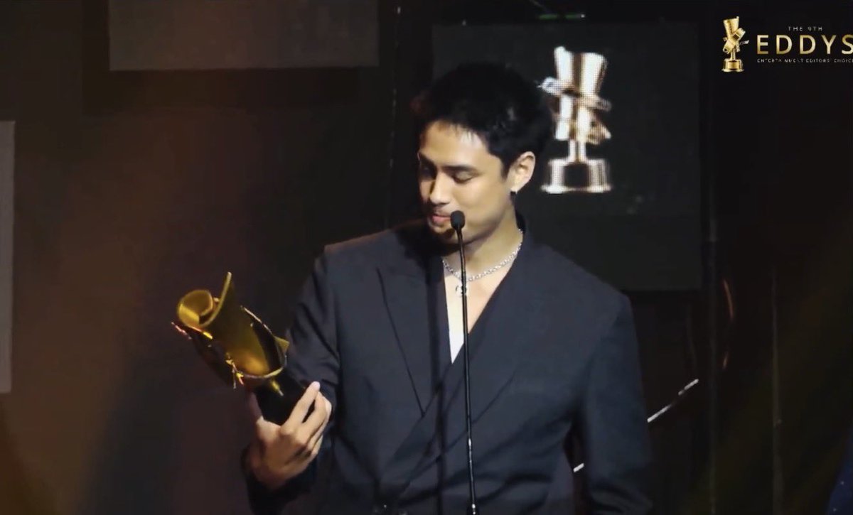 DONATORSPH's tweet photo. Congratulations, @donnypangilinan on receiving the Isah V. Red Award at The Eddys! 

We are so proud of you and all that you’ve achieved. Wishing you even more success ahead 💙✨

#DonnyPangilinan https://t.co/eXJti1KHpN