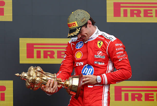 FanaticsFerrari's tweet photo. The stunning Royal Automobile Club Trophy.

It looks so good in the hands of a red racing driver 😍 https://t.co/fWjmP0rtfU