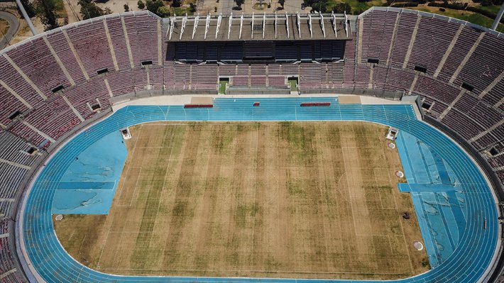 SANTIAGOGAMBO's tweet photo. Chile se jacta de ser el país más moderno, tecnológico y desarrollado de Latinoamérica, pero el Estadio Nacional ya quedó obsoleto. Es momento que se construya un estadio de 60.000 u 80.000 personas. Los chilenos lo necesitan. https://t.co/eH5AJ164QE