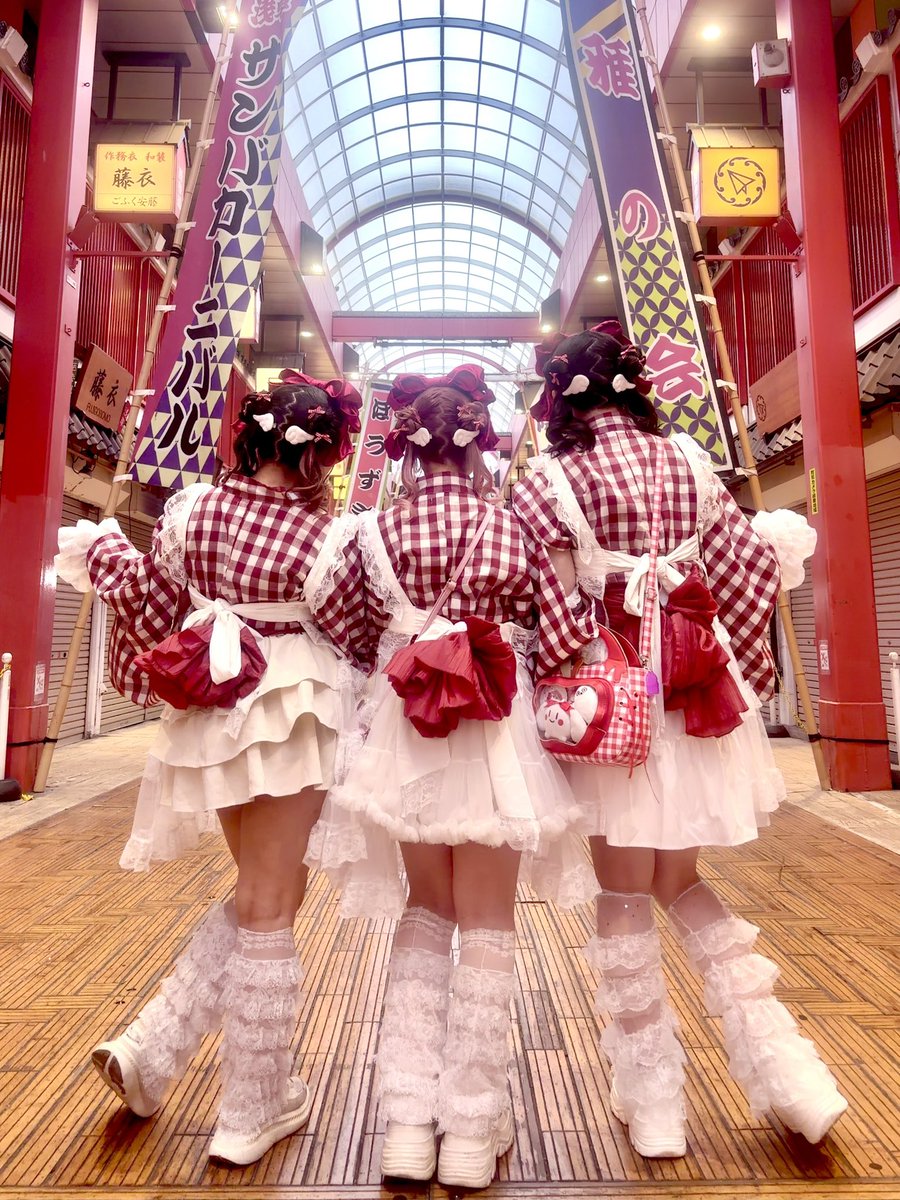 nyantlip's tweet photo. #恋汐りんご生誕2026
今年も最高の生誕でした🍎🪽
絶アイを汐ちゃんが歌ってくれたのが嬉しくて普通に声出たしめっちゃ沁みてアイドルのライブで初めてちゃんと泣いたかもしれない😭💘ずっとアイドルでいてくれて本当にありがとう😭💘
今年は浴衣な三つ子ちゃんでした👘💗ネイルも揃えてみた💅 https://t.co/gyMalEJ9rh