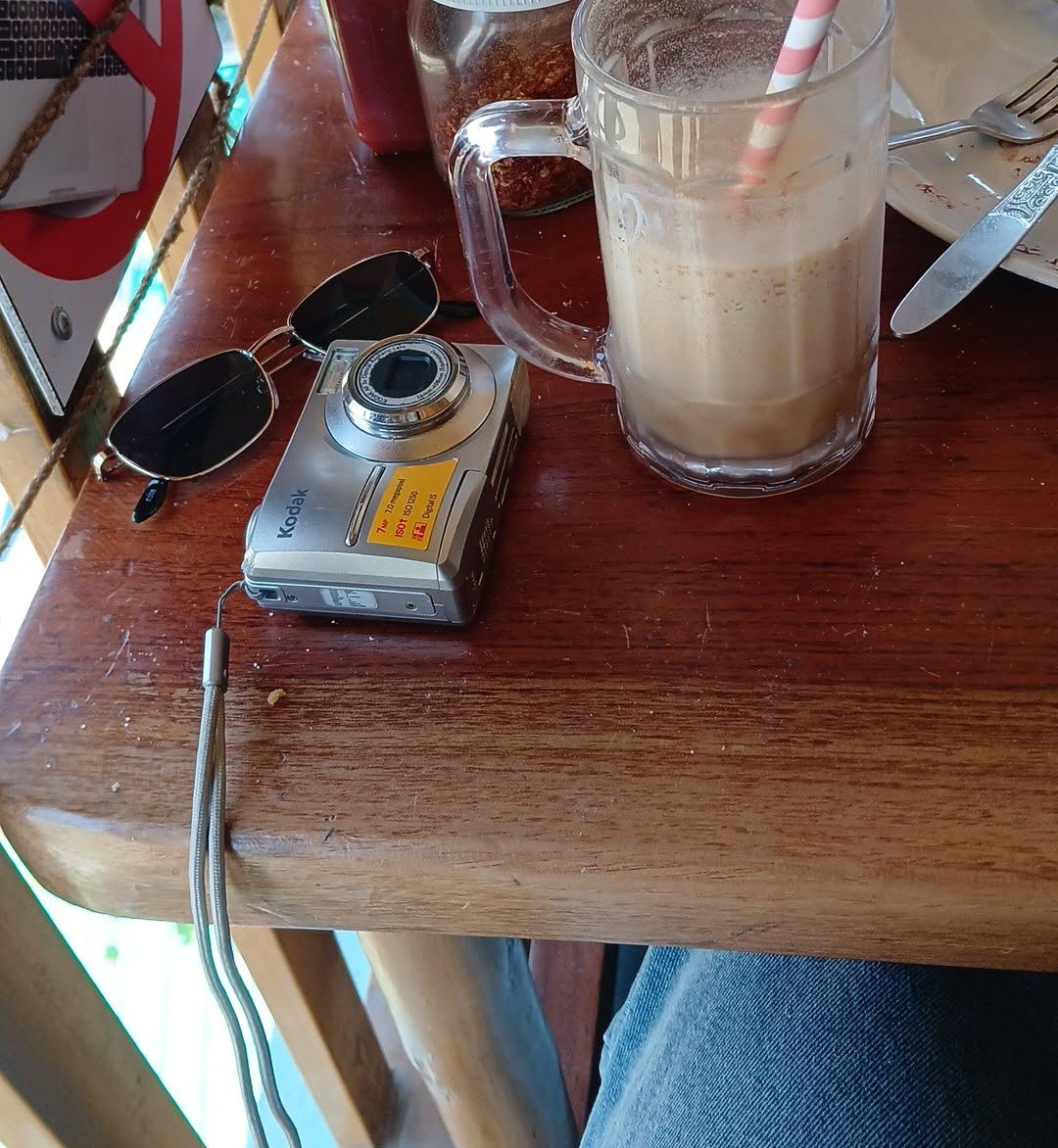 addyyaaaaa's tweet photo. the digicam btw
(im glad i inherited it from my dad) https://t.co/f5ZKSBSV2I