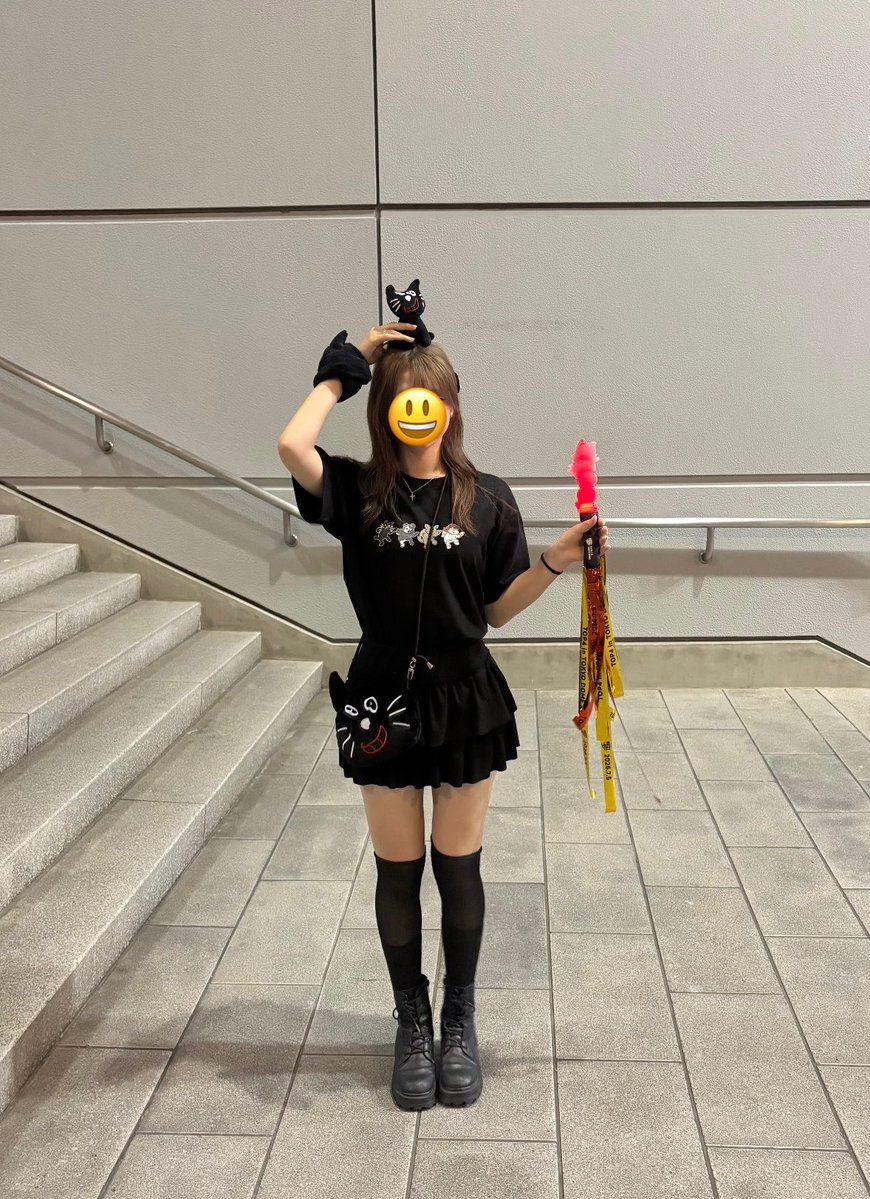 chankyo01's tweet photo. 楽しかっったああああ終始爆笑だった‼️
まさかの締めがおててたまごで🥚笑笑
無事に銀テも取れて良かったჱ̒ ᴖ⩊ᴖ ） 
個人的にはバックハンド示しとその後の営「示すな」のくだり生で見れたの嬉しかった💳笑
#TOP4TOKYODOME2 https://t.co/RBdKecX7KJ