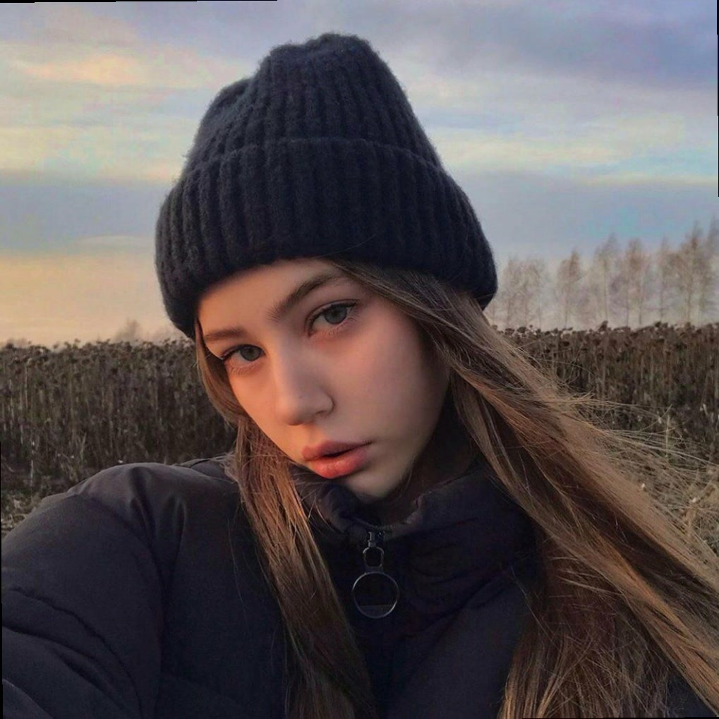 amlode's tweet photo. 我们在海边的风中翻看护士旧照片，心里浮现模糊幼师的怀念，仿佛这一刻被时萝莉间轻轻拉长却无法真正网红停留。，世界依旧安静母狗流动，但没有人真正回应 https://t.co/VZfhoJ2rQs