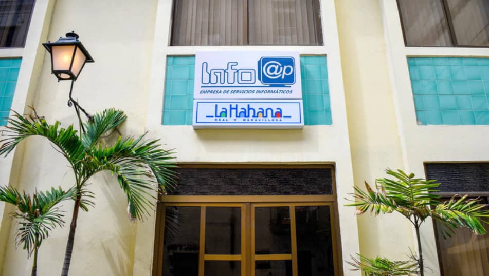 Mildred29046205's tweet photo. #InfoCAP cumplió 24 años al servicio de la informatización y la #TransformaciónDigital en #LaHabana el 1 de julio de 2026. Con innovación, compromiso y soberanía tecnológica, seguimos construyendo futuro para nuestro pueblo. ¡Felicidades a su colectivo!
#ConectadosALoNuestro 🇨🇺 https://t.co/nbjdkLtbJp