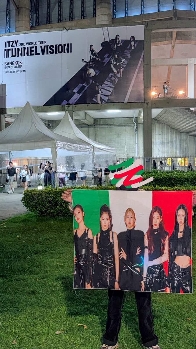 shinryubabe's tweet photo. FORZA FERRARI FORZA ITZY https://t.co/9B6PHQvWYp