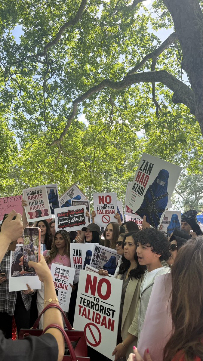 MariaHayat_'s tweet photo. Hyde Park, London

#NotoTaliban #Afghanistan https://t.co/0X8iPp6klu