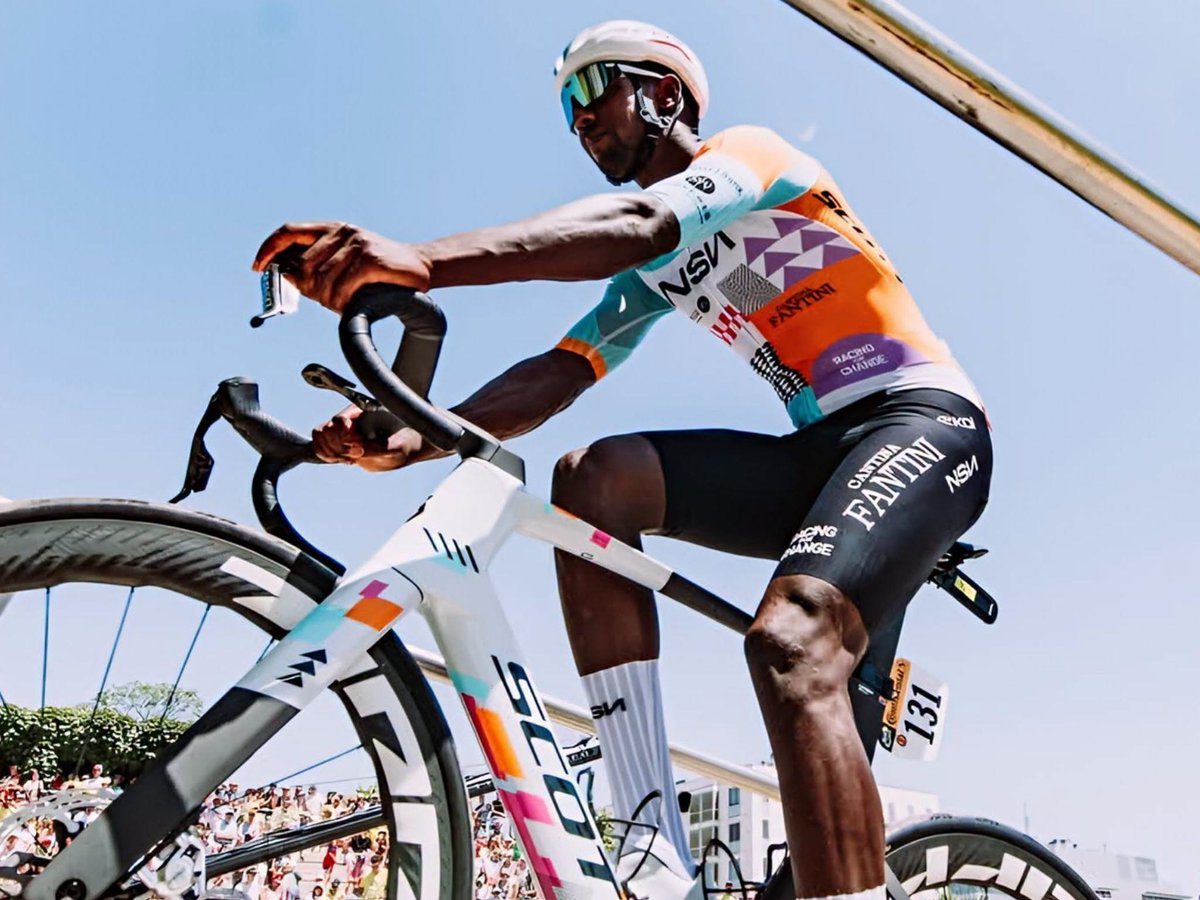 michael_teclai's tweet photo. 🇪🇷 @GrmayeBiniam  crashed early but fought back to sprint 4th at the intermediate sprint,  grabbing 14 pts on Stage 2 of @LeTour — showing he's ready for the green  jersey in the upcoming flat stages. Kudos BINI! 

He now sits 10th in the green jersey classification. @weare_NSN https://t.co/0v4Lr7P4XZ