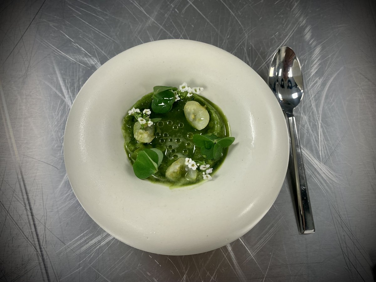 CateDvineWriter's tweet photo. "I've seen the bold new direction Andy Murray's @CromlixHotel is taking in its bid to smash aMichelin Star": where exec head chef James Mearing cooks for me and I chat w/Gourmet Garden head Kathy Beckett.  My excl https://t.co/ZtdRP6jcDr (news blog) https://t.co/7k7CDd1G2S https://t.co/f8dl51jx3V