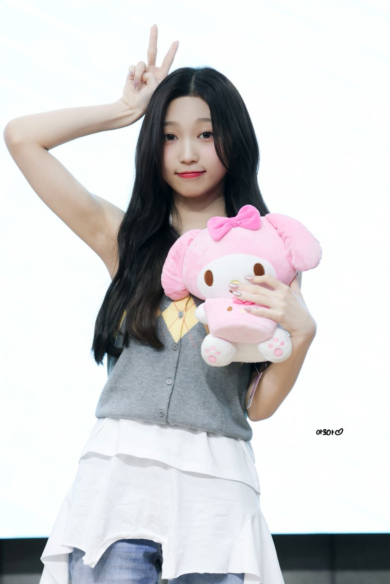 aroa091028's tweet photo. 260705 메이크스타 로아🩷 2p

#유스피어 #로아 #USPEER #ROA https://t.co/tkYCM6iIzK
