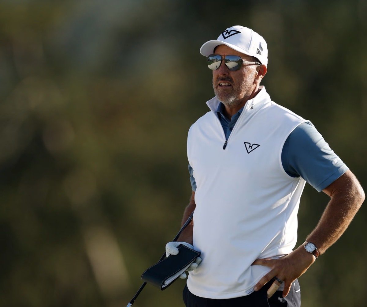 Phil Mickelson Tracker tweet media