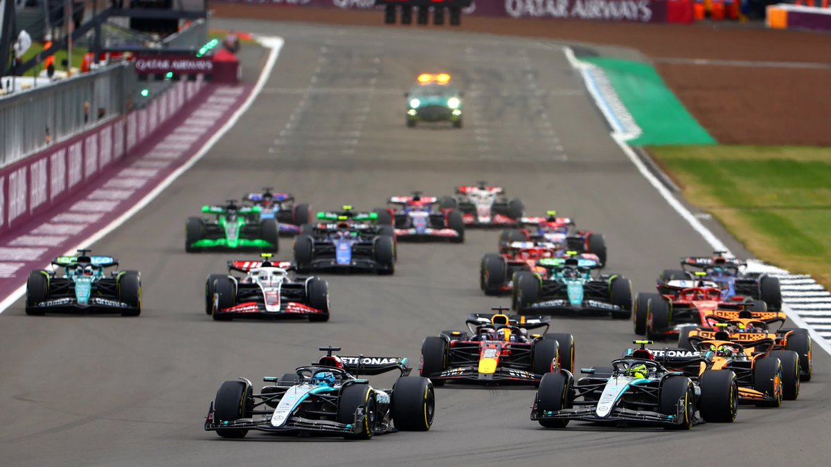 Hashan589364801's tweet photo. #BritishGP Who is the favorite? Vote now🗳 #Britishgp #F1 https://t.co/swJgDC7YHa