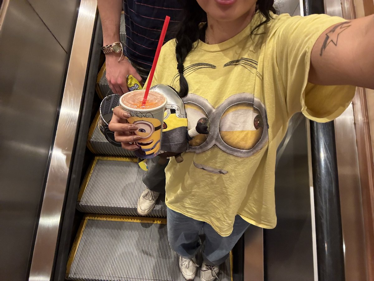 7Miiw3's tweet photo. #minion #bf #realminionlove https://t.co/imNRt1a0oN