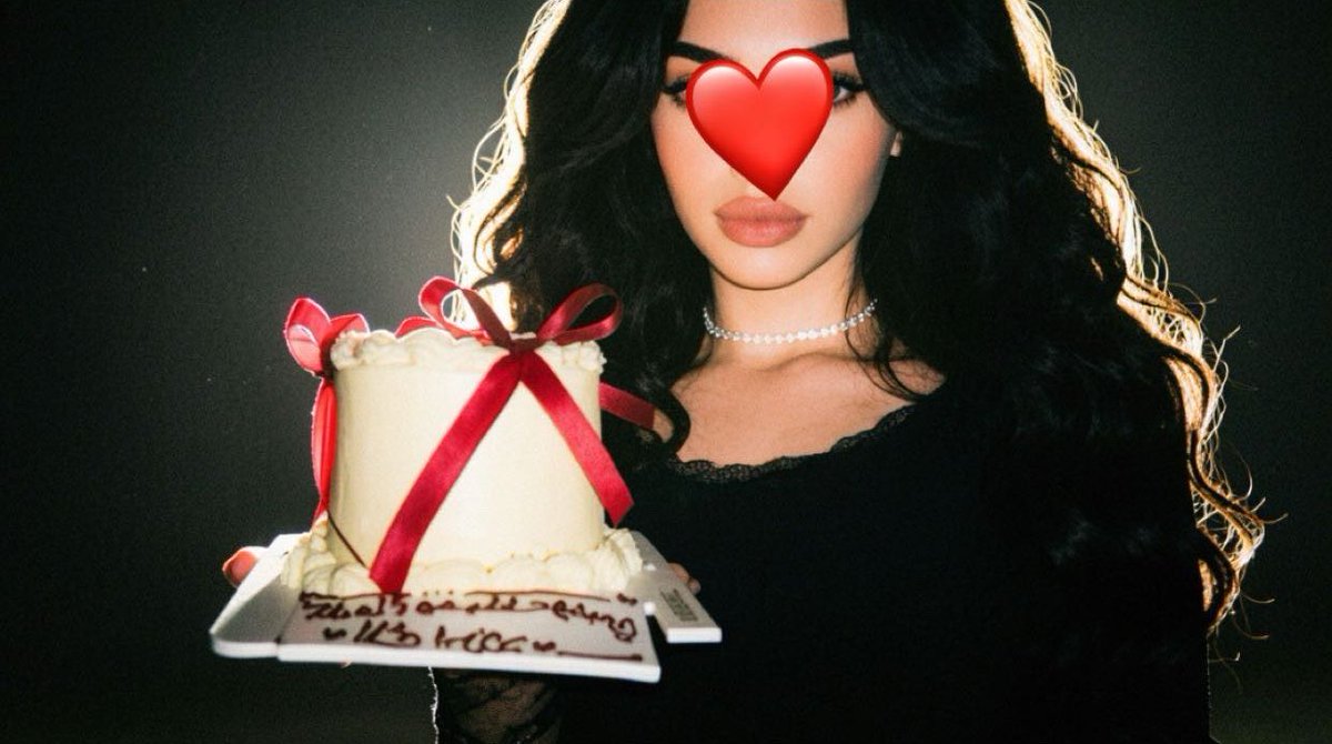 xsoiiz's tweet photo. كيكه ميلادي❣️ https://t.co/G69ntUAVax