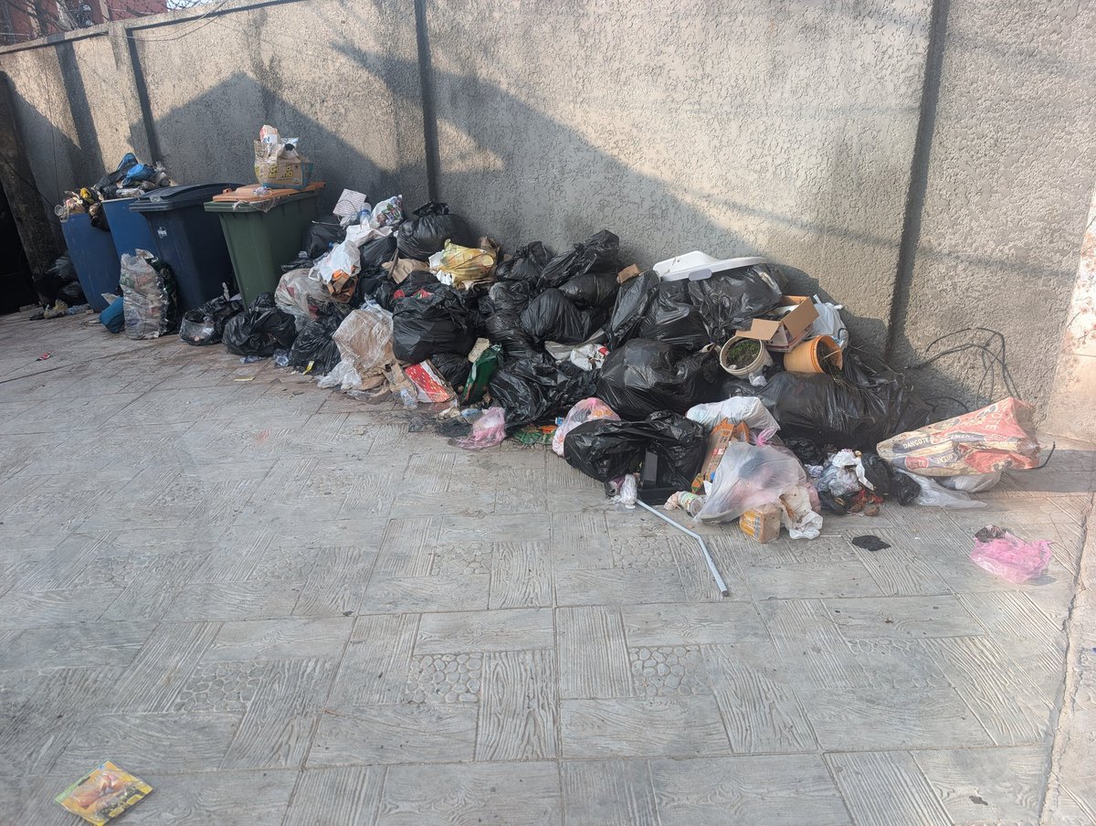 _saucecode's tweet photo. @muyiwag Good afternoon. It's been over a month since our waste was last collected at Oluwadare Street, Fola-Agoro. The situation is becoming quite unbearable. We've been doing our best to keep the street clean by storing the waste within our compound, but it has grown out of hand. Could you please nudge the team responsible for our area (TrippleHay) so they can pick this up this week?