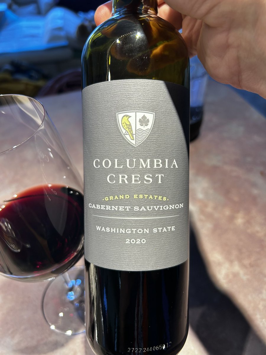 SbonnerABV's tweet photo. Homemade Puttenesca pasta with grilled “steak tips” from @BeyondMeat with a bottle of Washington State Cab from 2020. Quick healthy lunch. #wine #puttenesca #beyondmeat https://t.co/ynltOph2kJ