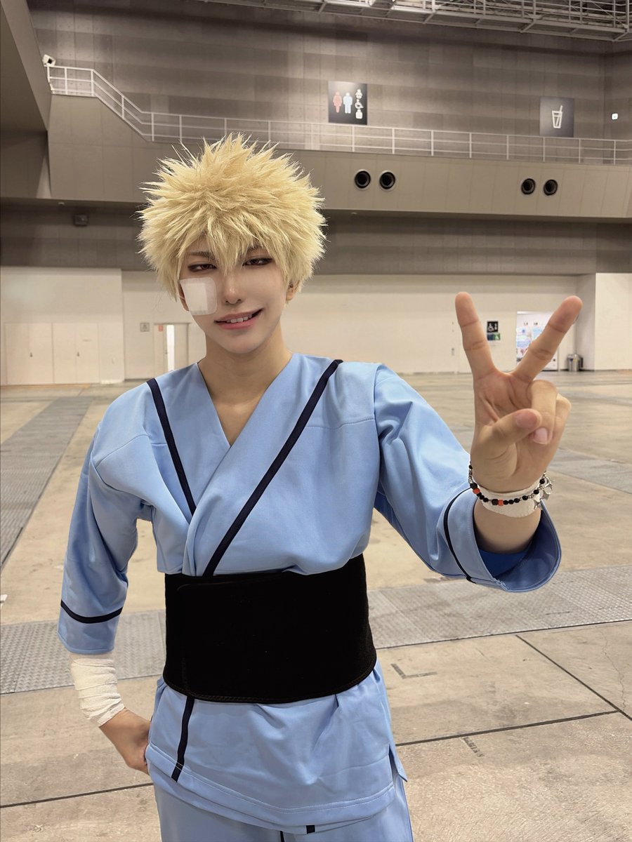 erimarucheese's tweet photo. ⚠cosplay/コスプレ
星願、自サークルに来ていただいた方本当にありがとうございました！！！
加工で生きている人間なのでビジュアル終わっていて･･･････ たくさんカッコイイかっちゃんいてﾀﾋんだ https://t.co/BDokXMhqKm