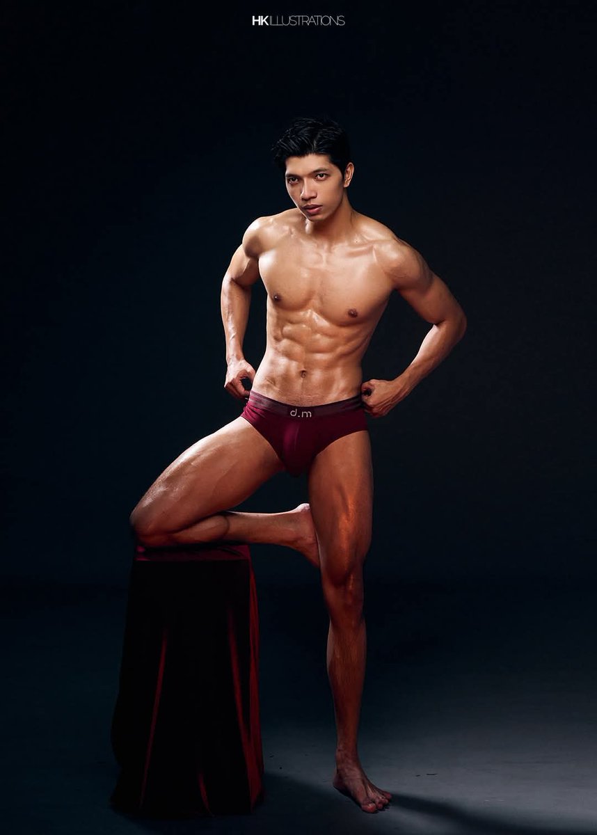 nayhenryshane's tweet photo. Mister Global Myanmar 2026- Htet Wai Aung 🇲🇲

သူ့ရဲ့သူများနဲ့မတူတဲ့ရုပ်ရည်ကိုတအားကြိုက်တာကွာ၊Placementကောင်းတစ်ခုတော့ရမှာပါ😋

ကြိုက်လား??? https://t.co/xDDkG9DCnB