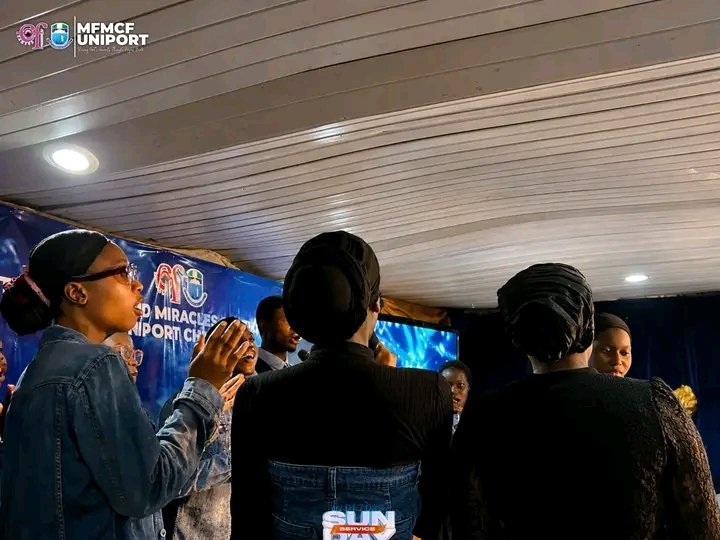mfmcf_uniport's tweet photo. 🎶 CHOIR MINISTRATION 🎶
Experience the power of worship through spirit-filled songs as our choir ministers to the glory of God.
Let every note become an offering of worship to the King of kings.
#sundayservice #ChoirMinistration #MFMCFUNIPORT #SundayService #Worship https://t.co/E006iuhh6S