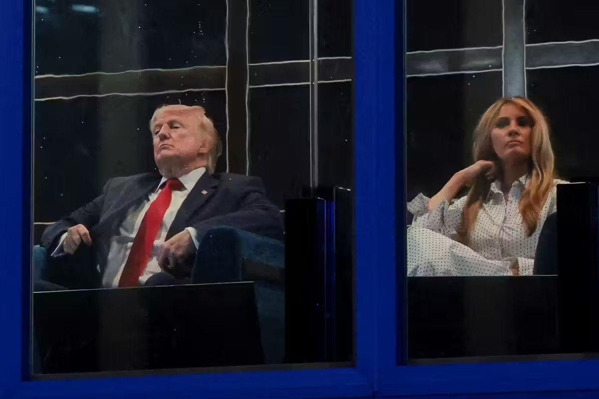 BrownsFreak51's tweet photo. now THAT.. is one happy couple! 😉 https://t.co/EjQRm8pwDN