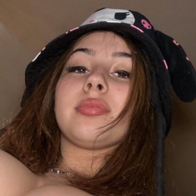 SluttyVavii's tweet photo. #NewProfilePic https://t.co/IIeAUnYrSY