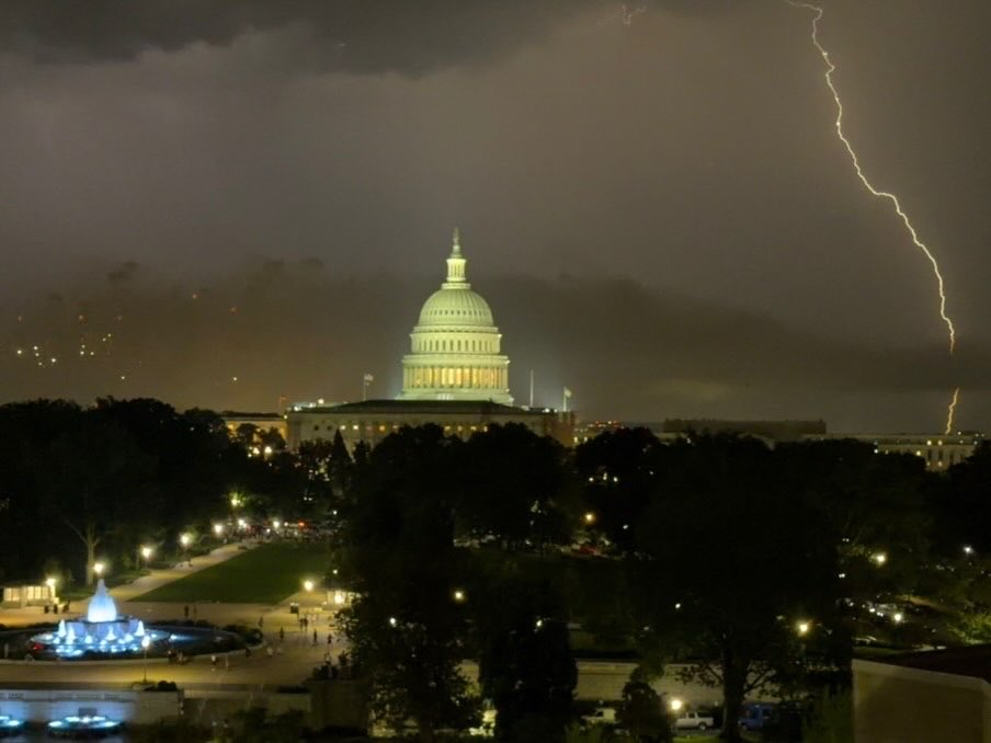 KatiePavlich's tweet photo. About last night!! 🎆❤️🇺🇸 https://t.co/aGXbPIQD1e