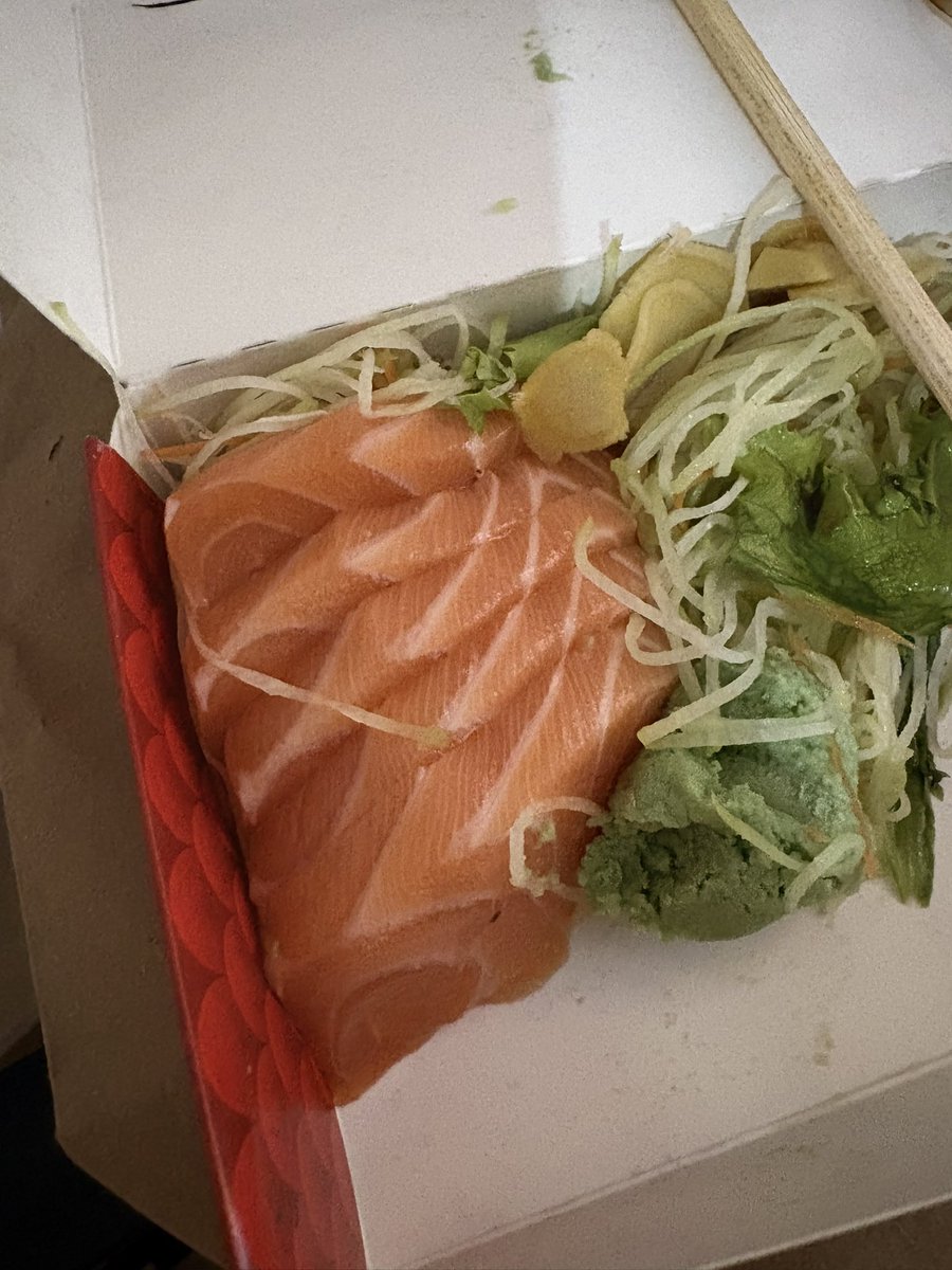notmenikki's tweet photo. almoço ed https://t.co/az7YlhbrcK