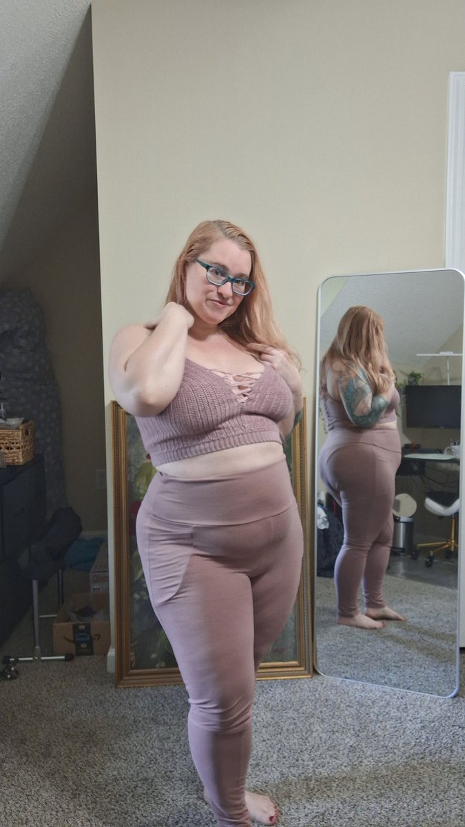 MeadowOffical's tweet photo. Hubby and I are gonna go antique shopping today! Let's see if I can find what I'm looking for. 
This is something we used to love doing so let's see if we still like it 😆 

#disabled #nofilter #nomakeup #vlog #mature #pawg #GoodMorning #outfitoftheday #undressing https://t.co/DAgEzhoszS