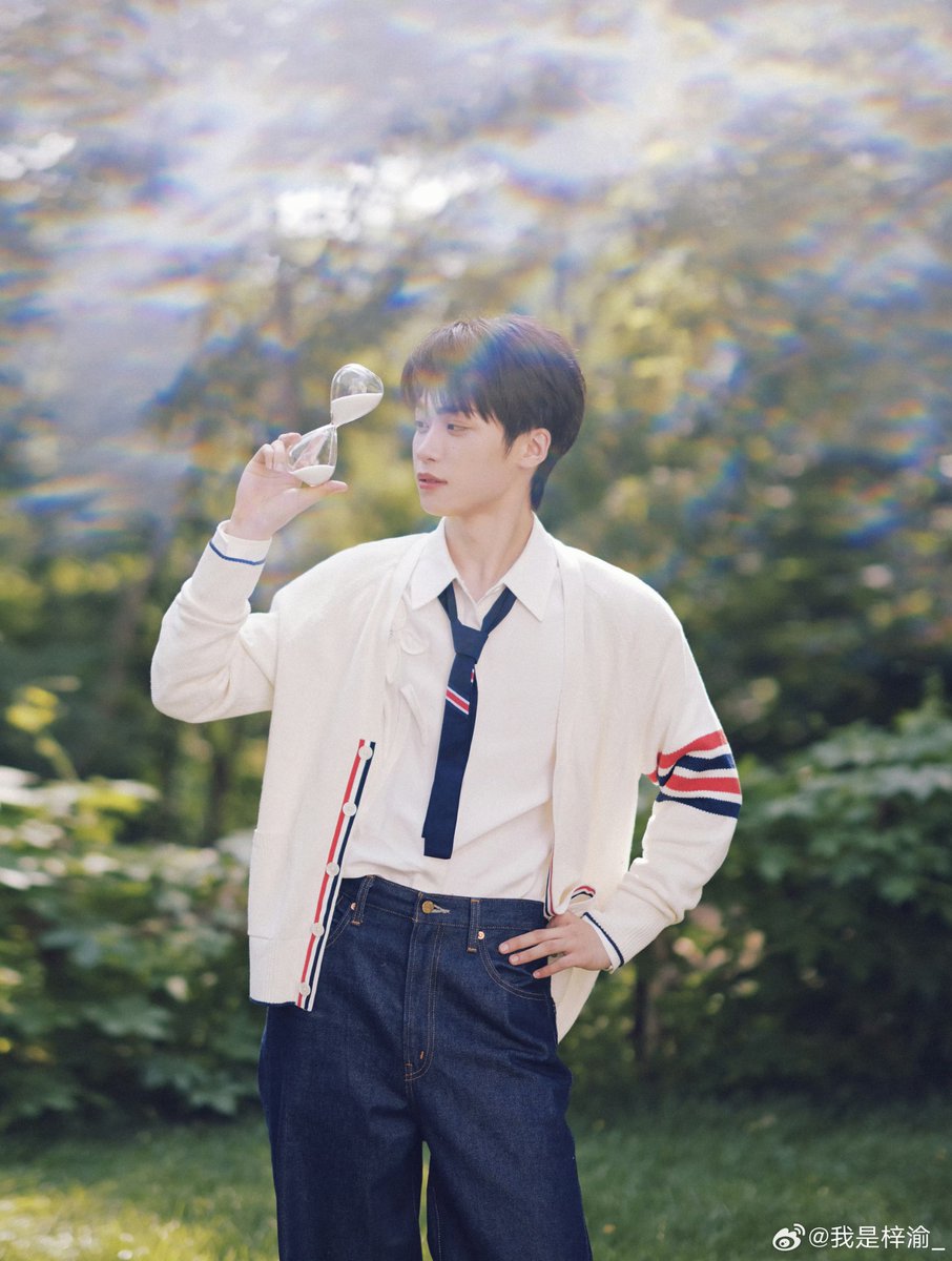 ZiYuOfficialFC's tweet photo. 06072026 ZIYU WEIBO UPDATE
Happy Birthday to Me!!! #SpeedyLittleFish

Original Post：https://t.co/jjgseVP78Z

#ZiYu #梓渝 https://t.co/wWNvVqhMWN