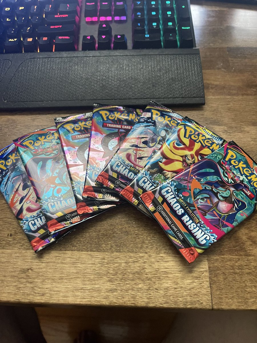 FatherSonRips's tweet photo. Is the Greninja in here? https://t.co/IdqyGPhBbv