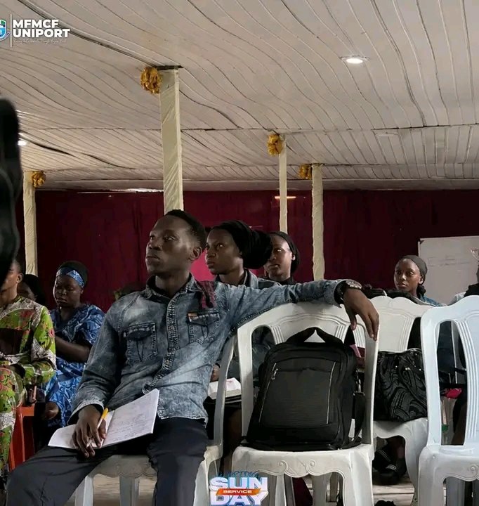 mfmcf_uniport's tweet photo. 📖 THE WORD 📖
The entrance of God's Word brings light and understanding.
God has equipped every believer with spiritual gifts for His glory and the edification of His Church.
#TheWord #MFMCFUNIPORT #SundayService #BibleTeaching
#PreachTheWord #FaithStirred #SpiritualGrowth https://t.co/mvzvF8MIqA