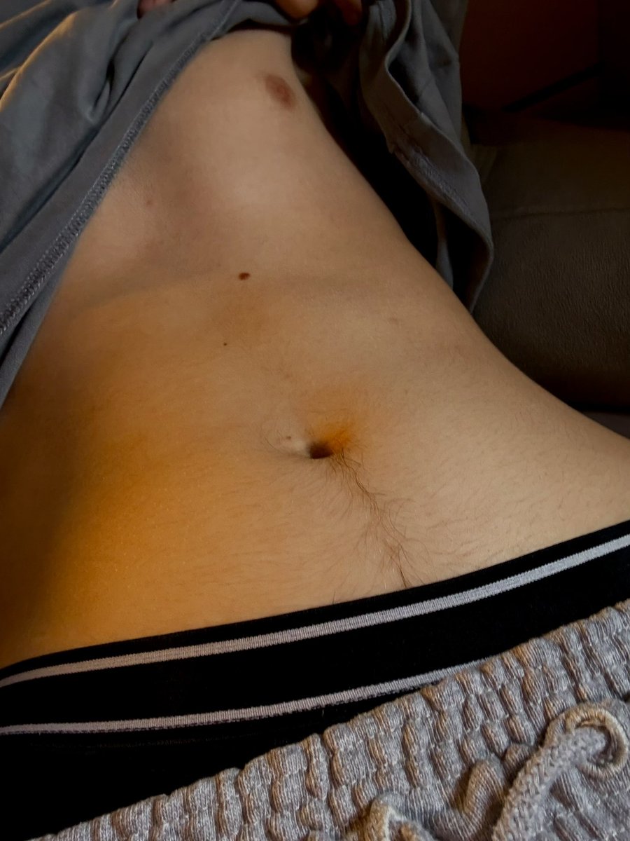 BenJ25_'s tweet photo. Should the trail stay or go? Dm me #mlm #teen #teenboy #bi #snap https://t.co/ywQ9o15CfM