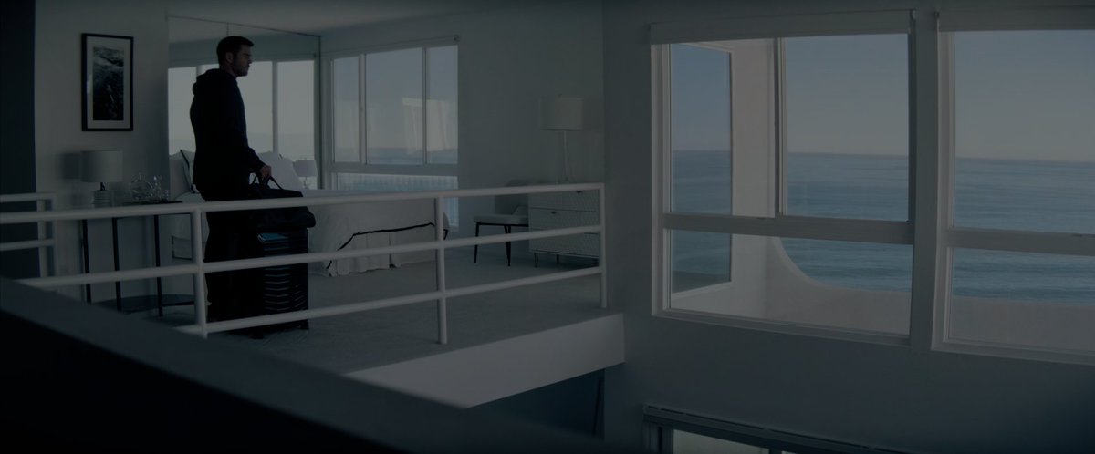 FreakyVincentP's tweet photo. that's my dream house right there man https://t.co/a3lhDmkSbh