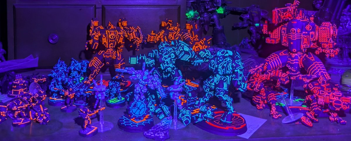 Nick07088476's tweet photo. @imperialvox40k I think they should have gone hard into the dazzle camo https://t.co/X46ojR6XCW