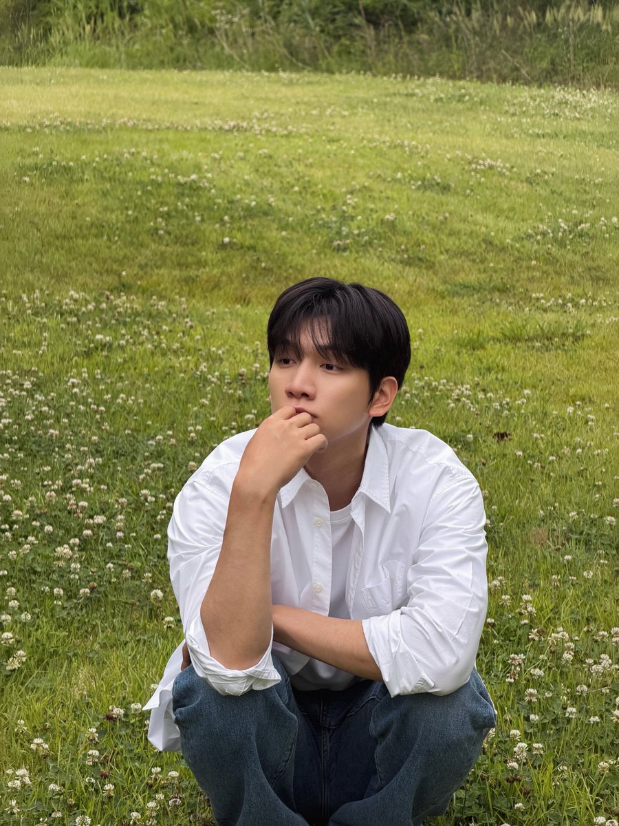 kimjyans's tweet photo. idk how to explain but post-enlistment hyogi is just so different LIKE I KNOW HE'S GOOD LOOKING BUT HE GLOW UP EVEN MORE https://t.co/WP2cSD1m59