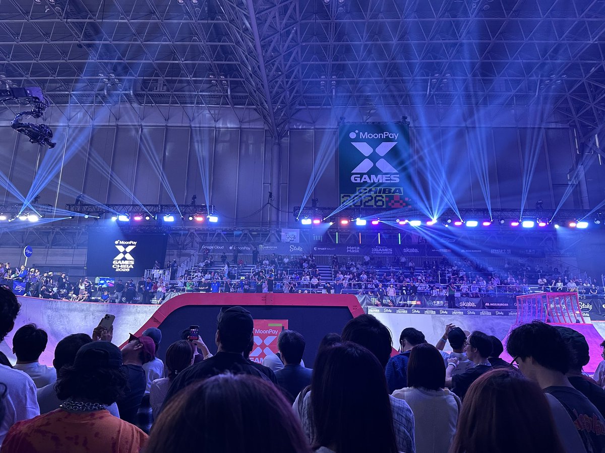 ognatnatas's tweet photo. X Games、2024年に続いて2回目だけど、スケボーやってる小さい子やその家族もたくさんいて、とても楽しくいい雰囲気だけど、Xの検索結果がライブのアイドルの話ばっかりで、集客を見込んでアイドル出すのが本来の集客したい層に結びついてなくて、本当に残念だなと思う。 https://t.co/7fm534OluQ