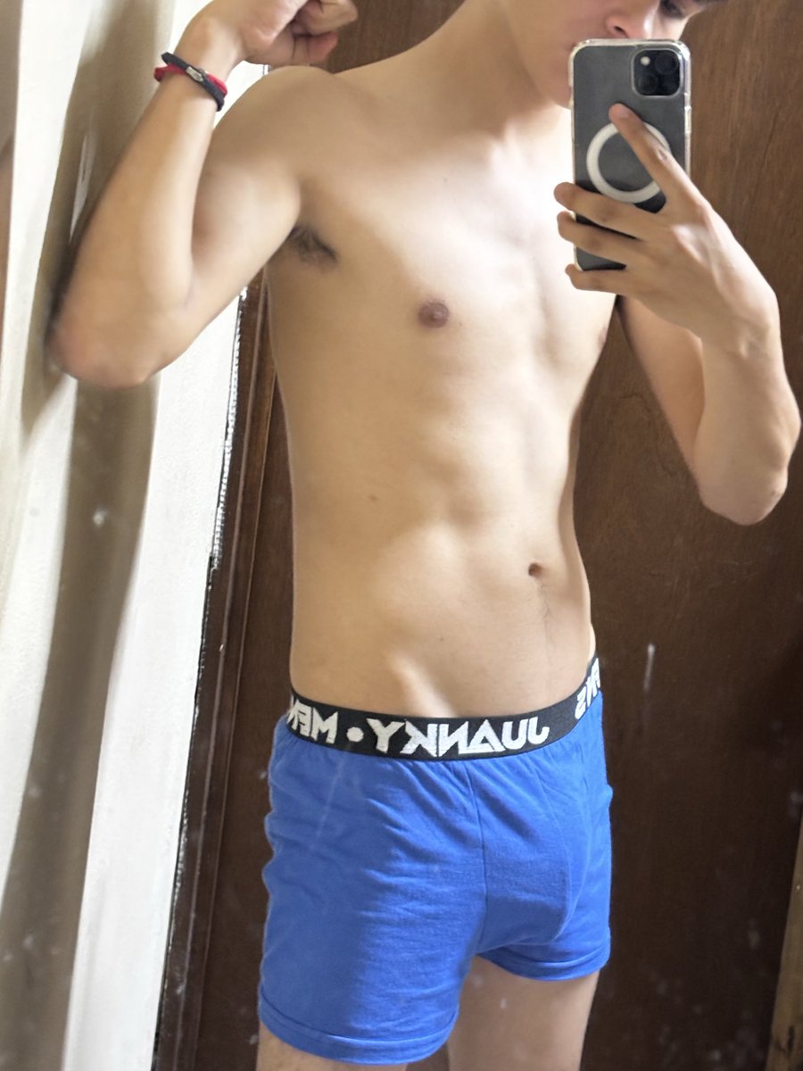 625pkt6's tweet photo. flaco😝 https://t.co/FBuEMTrdr6