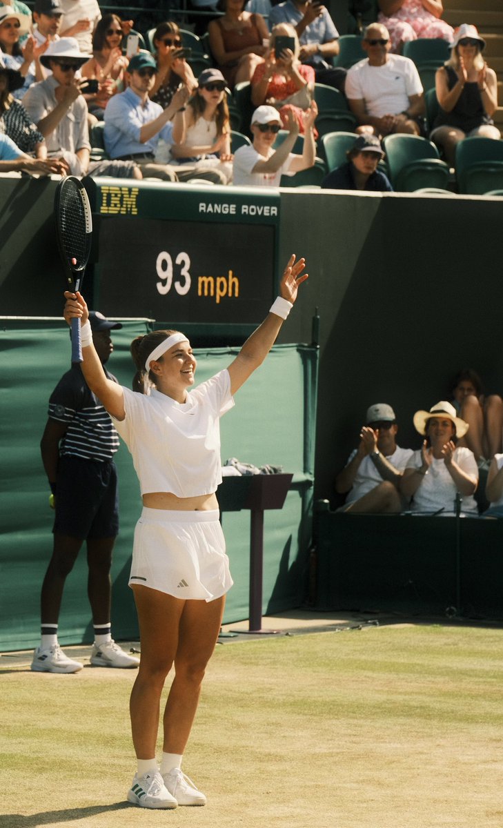 aliwimby's tweet photo. with those photos from Karolina Muchova R4, I would like to announce that user aligarros is now user aliwimby https://t.co/SvHyTFDQ3q