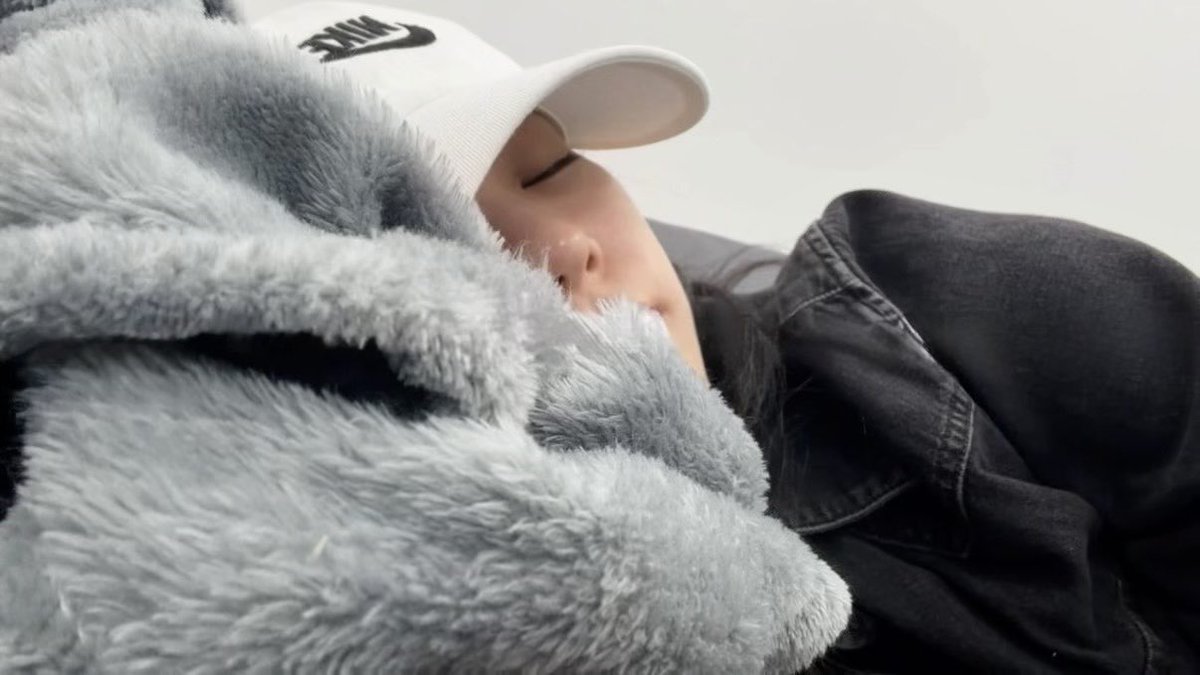 ttaerrari's tweet photo. 모기쓰니야...
이해햇긔... https://t.co/BXOiGmMwbq
