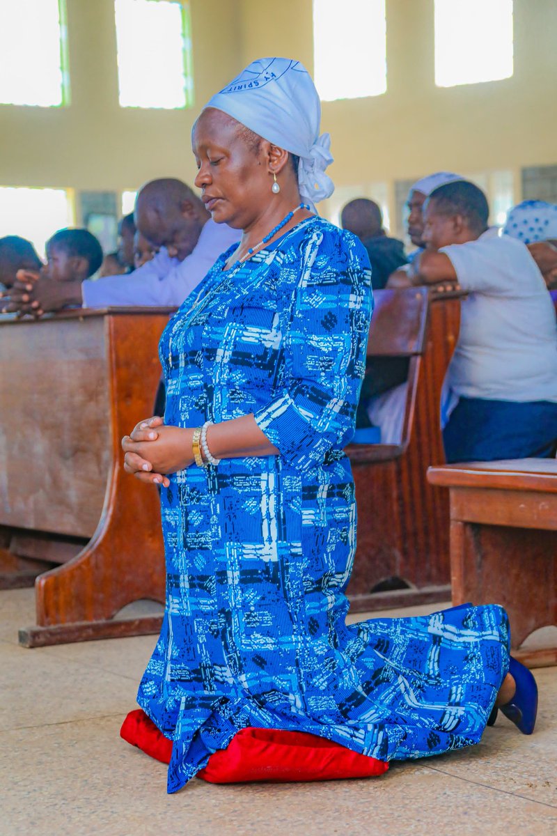 ProfJanetBarasa's tweet photo. The lord invites all who are weary, burdened, or facing tribulations to come to Him instead of depending solely on personal strength. This verse teaches that true peace, strength, and rest are found by trusting in God, surrendering our burdens to Him, and following His ways https://t.co/8BgIRF6WLf