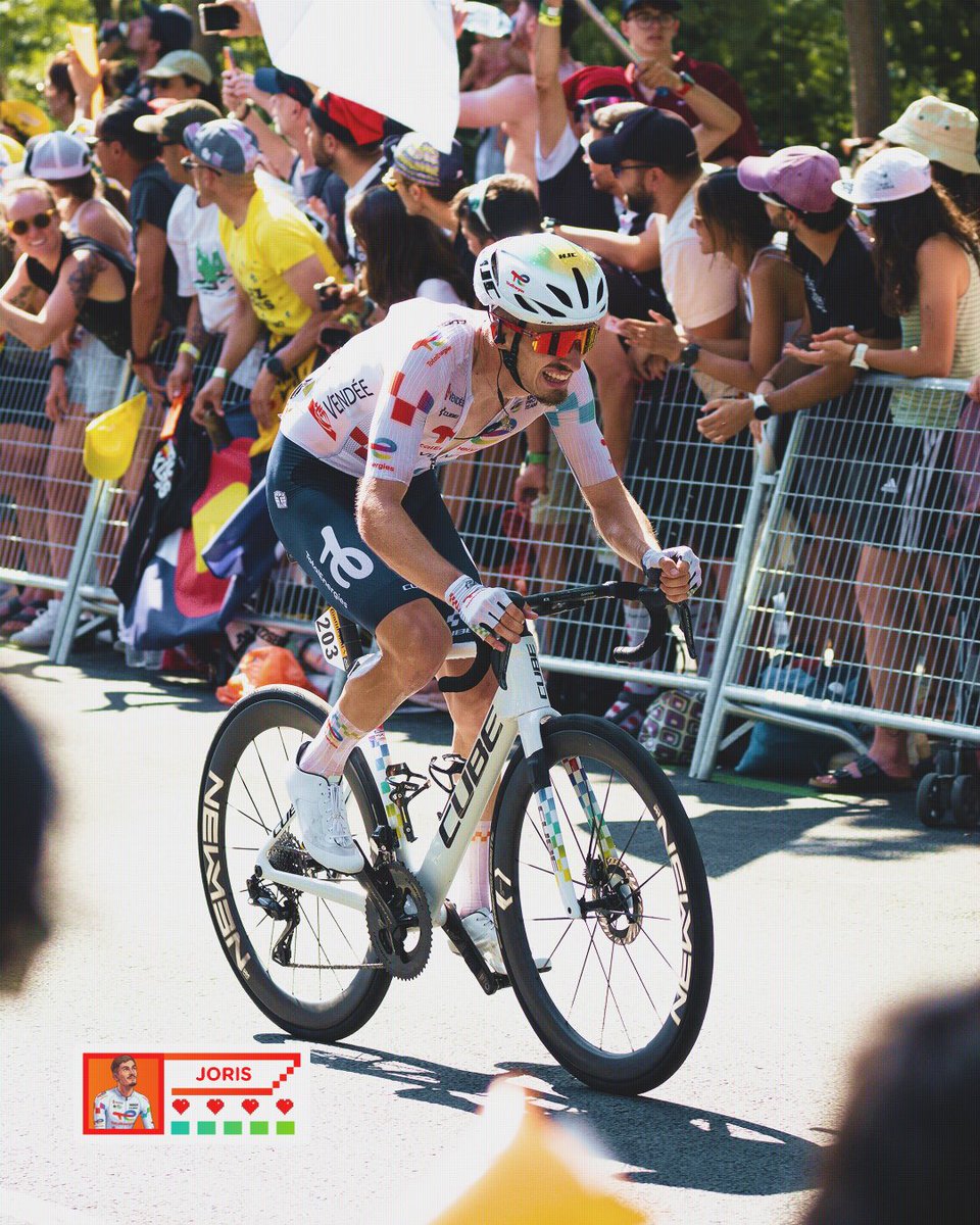 TeamTotalEnrg's tweet photo. 𝗦𝗮𝗺𝗲 𝗺𝗮𝗽 : 𝗕𝗮𝗿𝗰𝗲𝗹𝗼𝗻𝗮 👾

Montjuic et Barcelone comme juge de paix de cette deuxième étape et une première bataille entre puncheurs/grimpeurs ! 

#AllezTotalEnergies ⚡️ https://t.co/6O4sph9rHC
