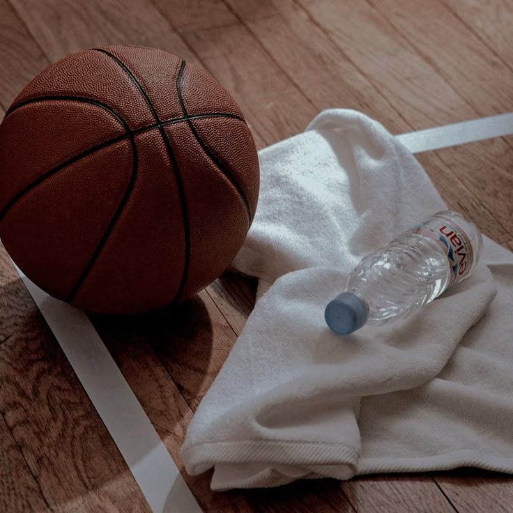 kingsteve84's tweet photo. Basketball practice 😴 https://t.co/inHtMejSFT