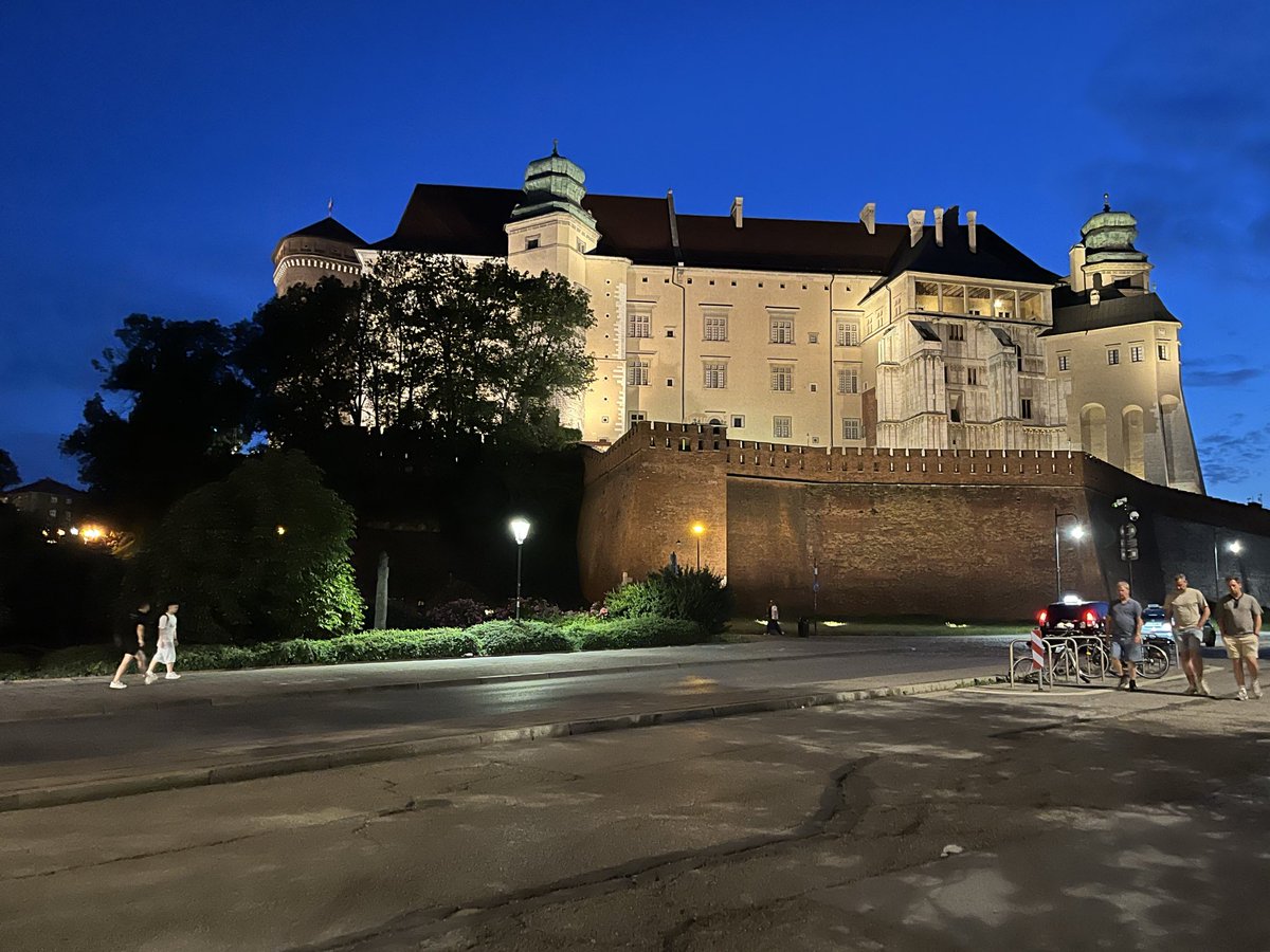MonksJason's tweet photo. @England @marksandspencer Krakow 🇵🇱 https://t.co/8c4p8thiV0