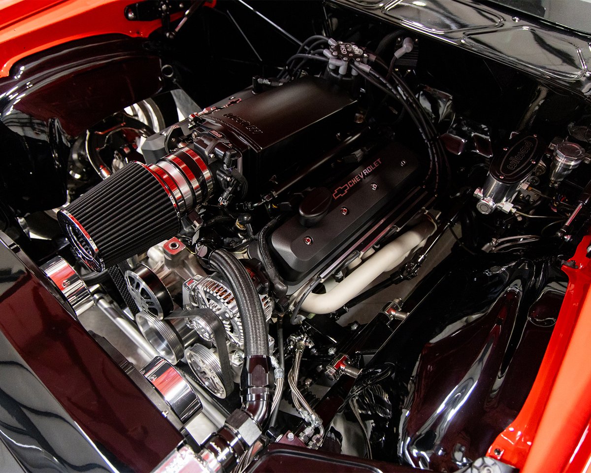 Barrett_Jackson's tweet photo. Z/28 muscle at its finest! This custom 1970 @chevrolet Camaro Z/28 sold for $275,000 at the inaugural Columbus Auction. Consign your collector vehicle today for the Las Vegas Auction, Sept. 10-12 in the West Hall of the Convention Center.

Learn more: https://t.co/sXlEAD0hQK https://t.co/bH52RYWO2X