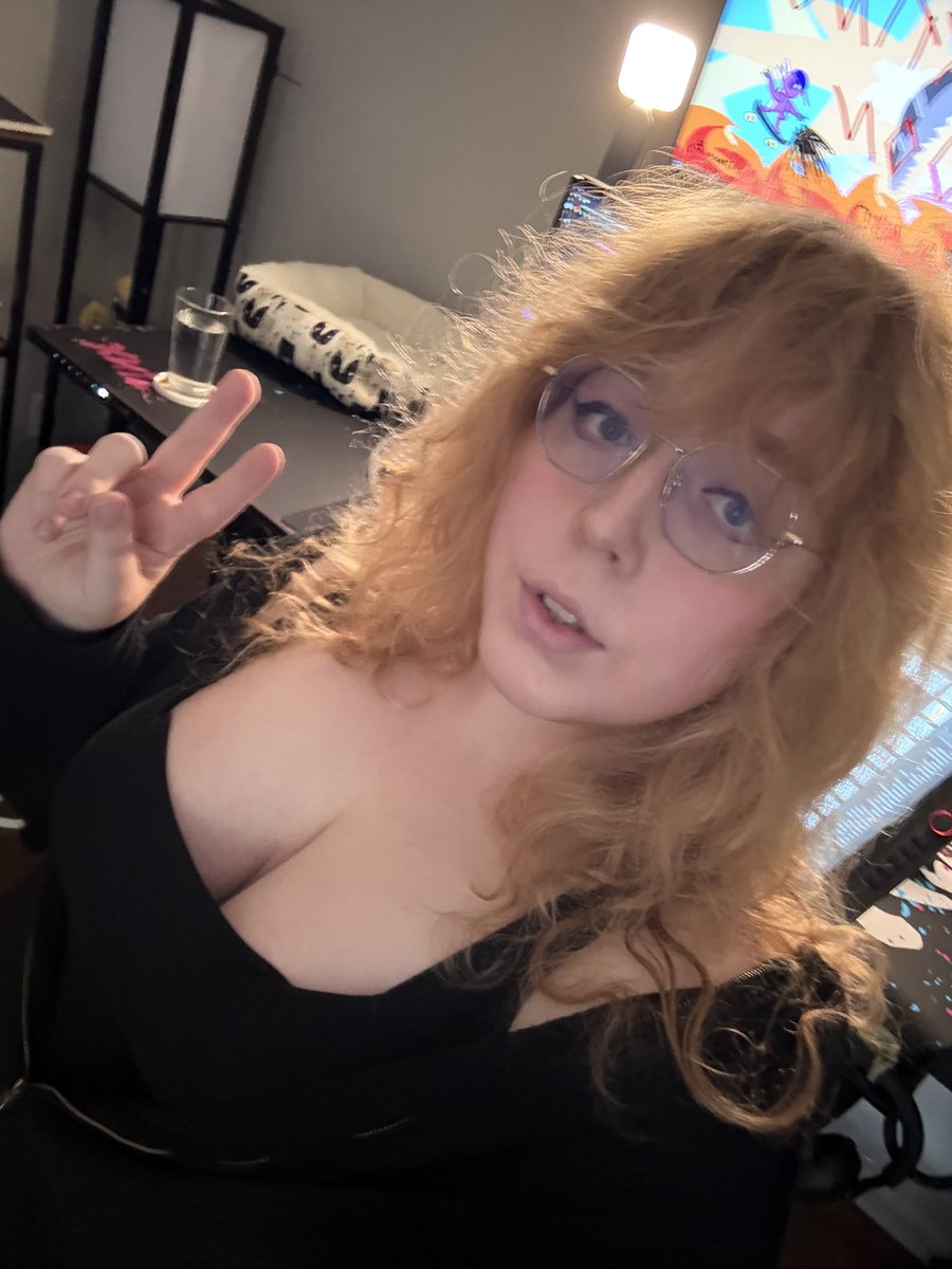 PiperIsHyperSSR's tweet photo. Does a fake ginger count (my hair eat hair dye,, it fades so fast) https://t.co/gdZ9fWIaQP